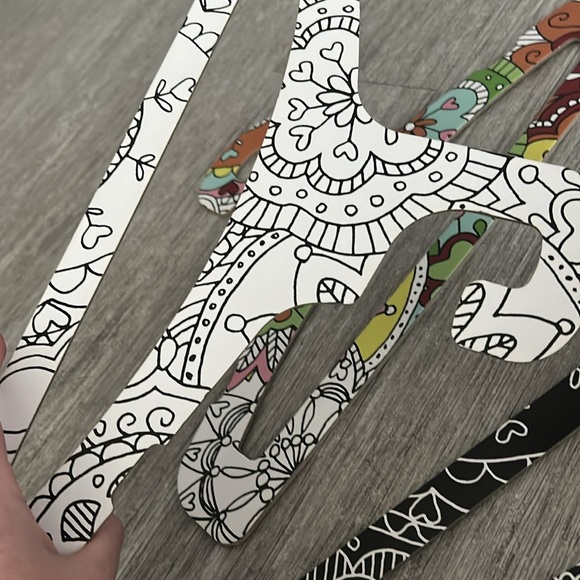 Set of 3 hangers (full size) (perfect for a child art project) - Picture 4 of 5